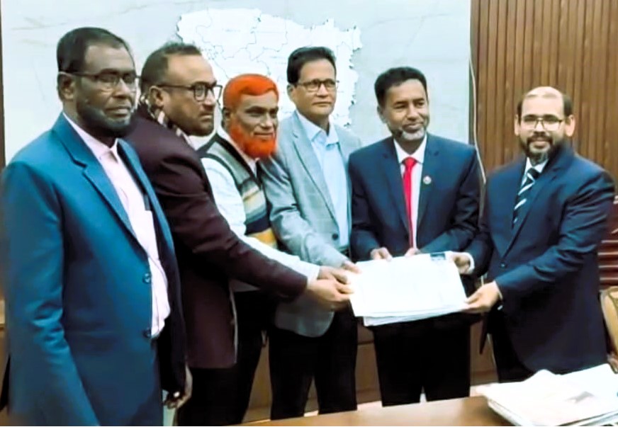 বিএনপির চুড়ান্ত প্রার্থী হিসাবে সুনামগঞ্জ-১ আসনে আনিসুল হকের মনোনয়নপত্র দাখিল