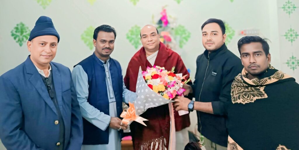 বিনয়বাঁশী শিল্পীগোষ্ঠী কর্তৃক সাধক ডালিম বড়ুয়ার ৪৬তম জন্মদিনে শুভেচ্ছা জ্ঞাপন