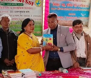 প্রান্তিক গ্রামে সাহিত্যের প্রাণস্পন্দন—মানিকতলায় ‘মুক্তমনের আড্ডা’র বার্ষিক সাহিত্য অনুষ্ঠান↗