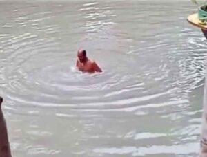 ৫০০ টাকার বাজিতে খালে ১০০ বার ডুব, রাজাপুরে মো. বাবুল মোল্লার মৃত্যু