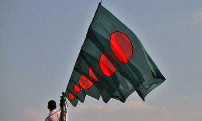 কুড়িগ্রামে বিজয়ের প্রথম প্রহরে মুক্তিযুদ্ধে বীর শহীদদের শ্রদ্ধা নিবেদন ও পুষ্পার্ঘ অর্পন