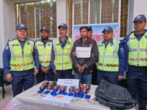 বড়াইগ্রামে ৩০ হাজার পিস ইয়াবাসহ ট্রাক জব্দ, চালক আটক!