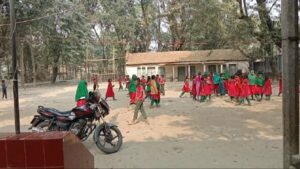 কুড়িগ্রামে স্কুল ফিডিংয়ের খাবার সময়মতো না পৌঁছানোয় শিক্ষার্থী ও অভিভাবকদের ক্ষোভ