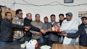 সহযাত্রার আনন্দে ভেজা একটি দিন: ইউনুস আলীর জন্মদিনে সহকর্মীদের ভালোবাসা