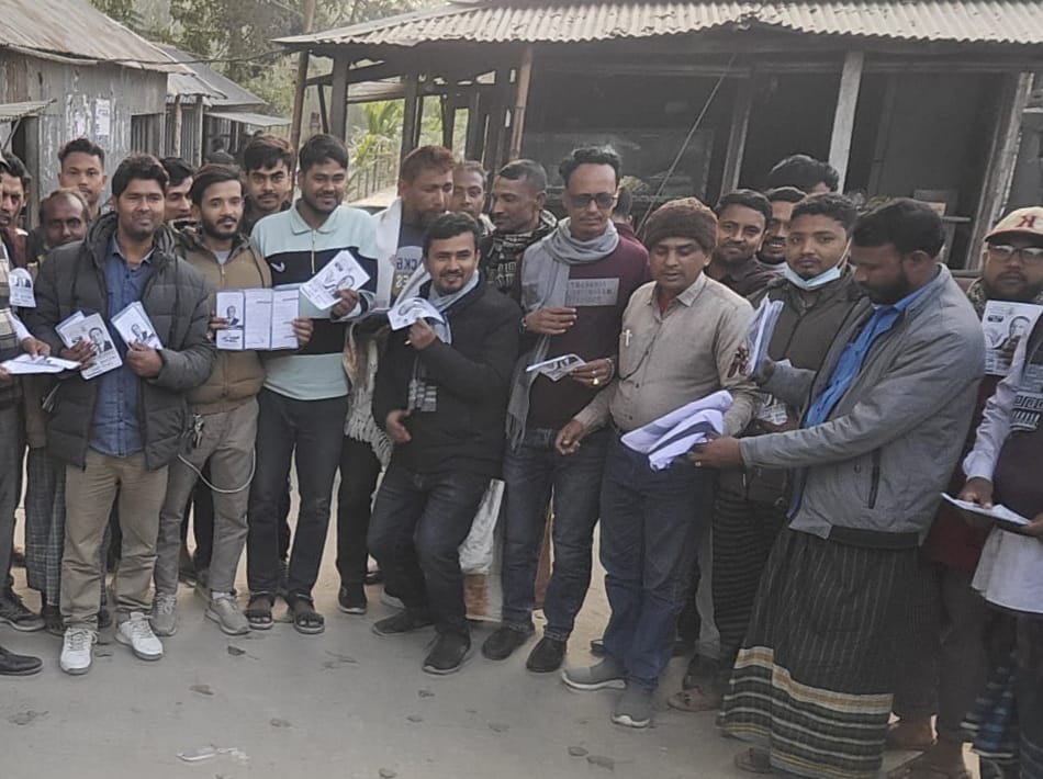 ‎কুড়িগ্রামের বেগমগঞ্জে ধানের শীষের প্রচারনায় ব্যস্ত নেতাকর্মীরা।