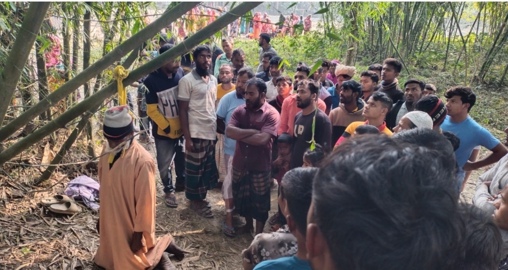 কচাকাটা সীমান্ত এলাকায় বৃদ্ধের ঝুলন্ত মরদেহ উদ্ধার