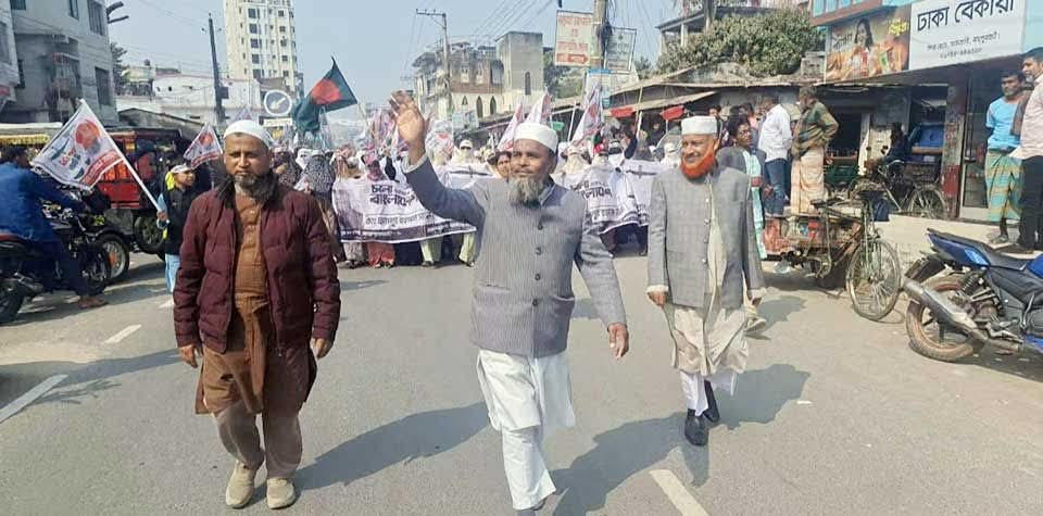 জয়পুরহাট সদরে জামায়াতের নির্বাচনী নারী সমাবেশ ও মিছিল